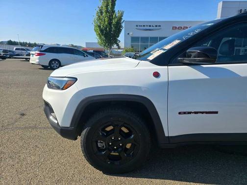 2023 Jeep Compass Trailhawk