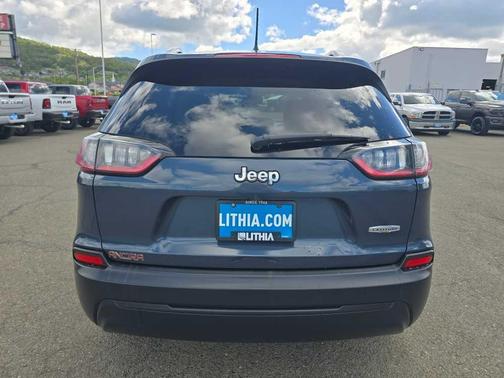 Slate Blue Pearlcoat 2021 Jeep Cherokee Latitude