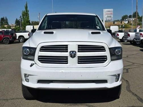 2015 RAM 1500 Sport