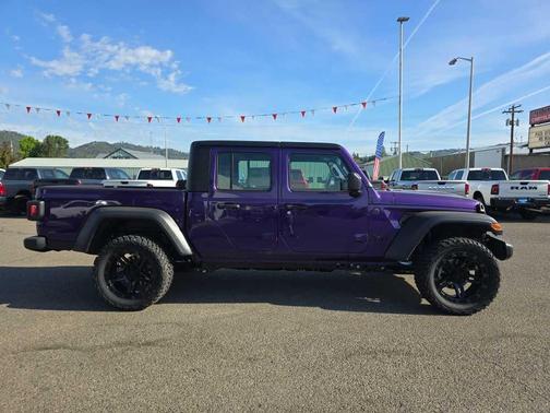 REIGN 2026 Jeep Gladiator Sport