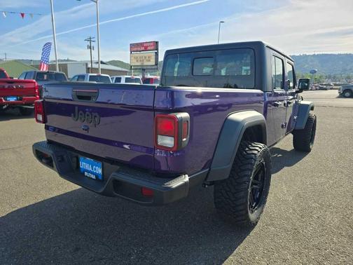 REIGN 2026 Jeep Gladiator Sport