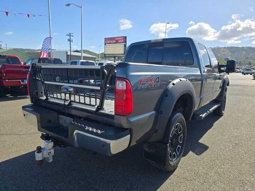 Magnetic Metallic 2015 Ford F-250 Lariat