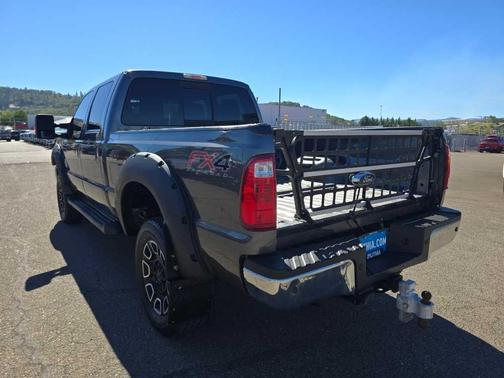 Magnetic Metallic 2015 Ford F-250 Lariat