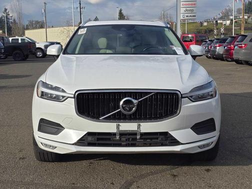 2021 Volvo XC60 T5 Momentum