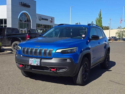 Hydro Blue Pearlcoat 2022 Jeep Cherokee Trailhawk