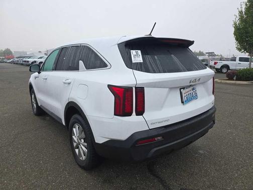 2023 Kia Sorento LX