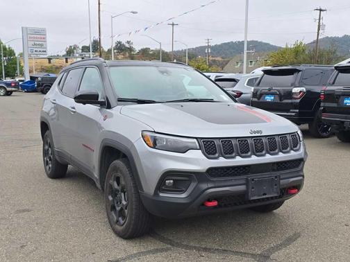 2023 Jeep Compass Trailhawk
