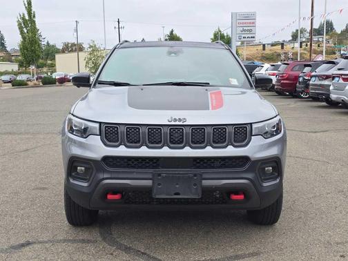 2023 Jeep Compass Trailhawk