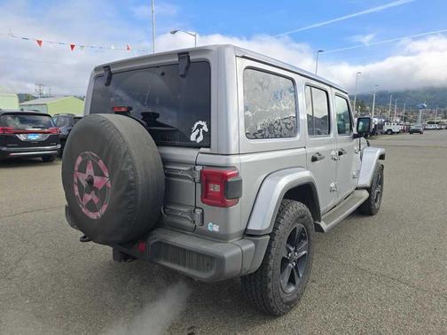 2020 Jeep Wrangler Unlimited Sahara Altitude