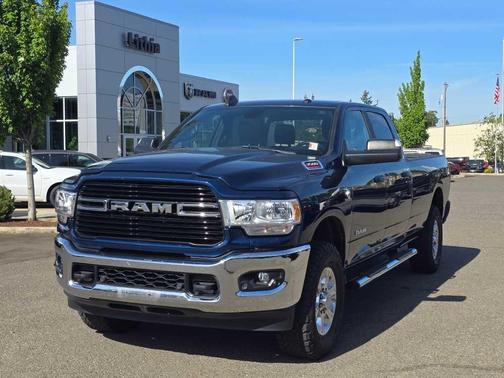 Patriot Blue Pearlcoat 2020 RAM 3500 Big Horn