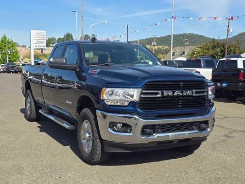 Patriot Blue Pearlcoat 2020 RAM 3500 Big Horn