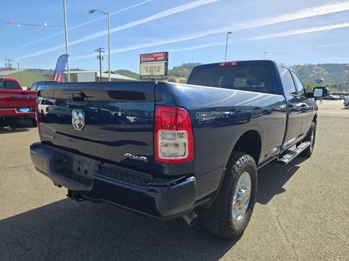 Patriot Blue Pearlcoat 2020 RAM 3500 Big Horn