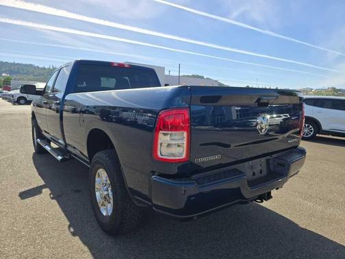 Patriot Blue Pearlcoat 2020 RAM 3500 Big Horn