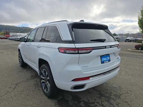 2025 Jeep Grand Cherokee Overland