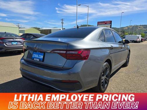2022 Volkswagen Jetta 1.5T SE