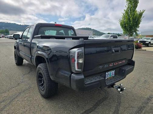 2018 Toyota Tacoma SR