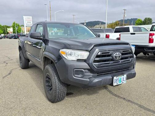 2018 Toyota Tacoma SR