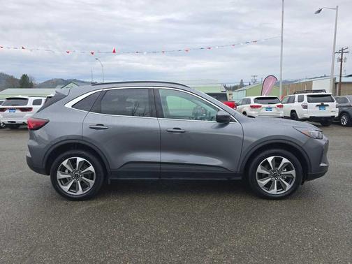 2024 Ford Escape Platinum