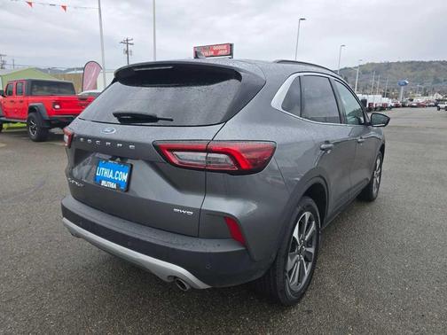 2024 Ford Escape Platinum