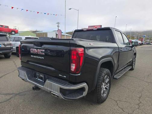 2023 GMC Sierra 1500 SLE