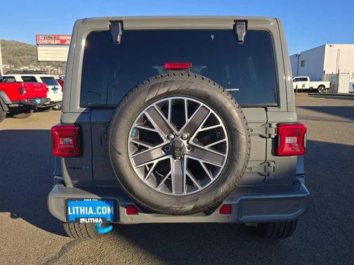 2022 Jeep Wrangler Unlimited 4xe Sahara