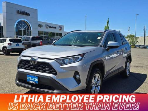 2020 Toyota RAV4 XLE
