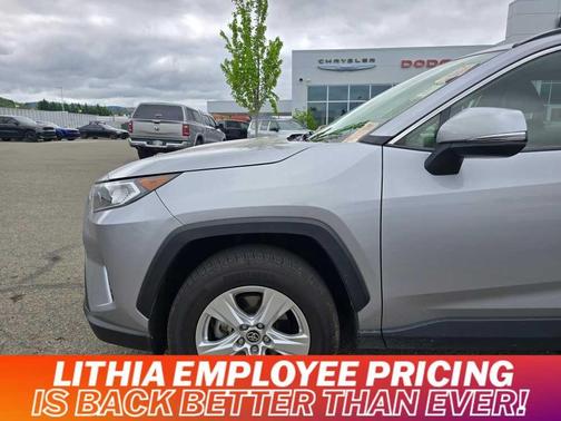 2020 Toyota RAV4 XLE