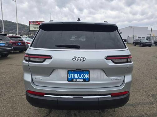 2025 Jeep Grand Cherokee L Laredo