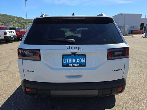 Bright White Clearcoat 2026 Jeep Cherokee LAREDO/LIMITED