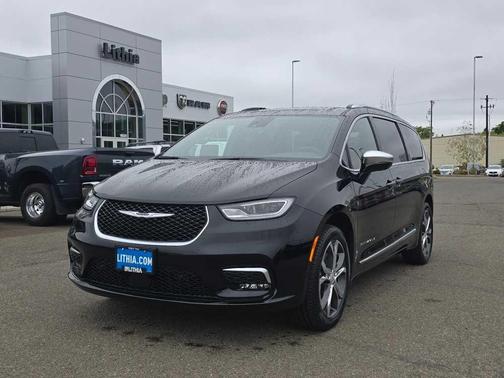 Diamond Black 2026 Chrysler Pacifica Pinnacle