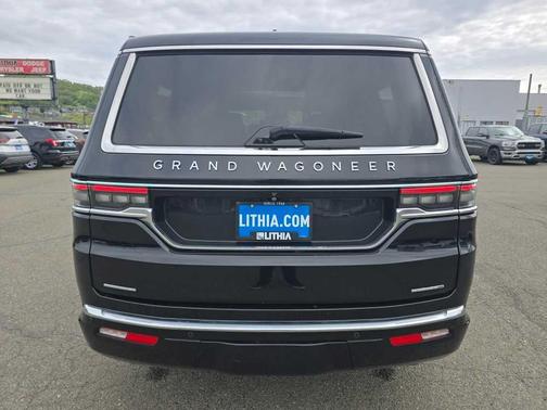 2023 Jeep Grand Wagoneer Series II
