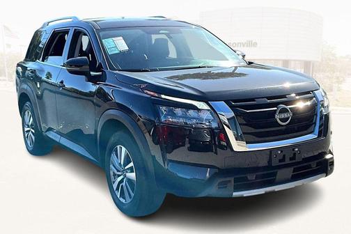 2025 Nissan Pathfinder SL 4WD