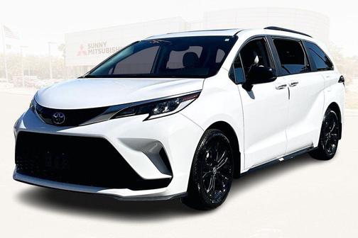 2024 Toyota Sienna XSE 7 Passenger