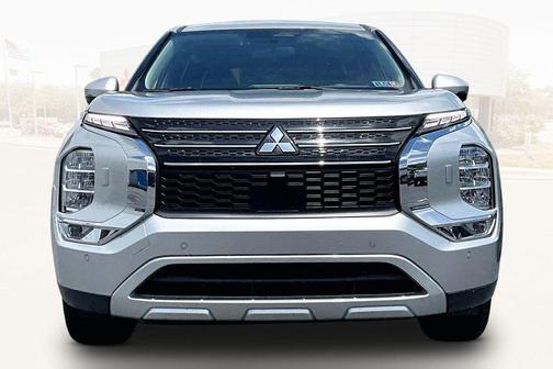 Alloy Silver Metallic 2024 Mitsubishi Outlander SE S-AWC