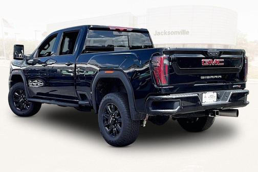 Onyx Black 2025 GMC Sierra 2500 AT4