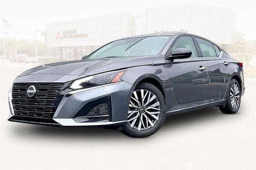 Gun Metallic 2025 Nissan Altima 2.5 SV