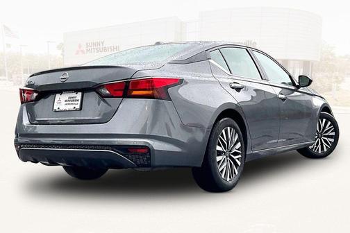 Gun Metallic 2025 Nissan Altima 2.5 SV