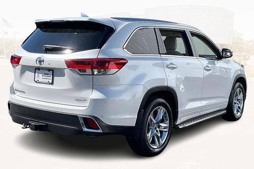 2019 Toyota Highlander Limited Platinum