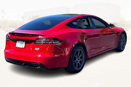 2022 Tesla Model S Plaid