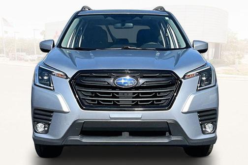 Ice Silver Metallic 2024 Subaru Forester Premium