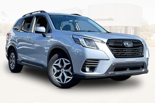 Ice Silver Metallic 2024 Subaru Forester Premium
