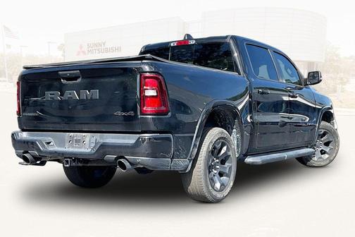 Diamond Black Crystal Pearlcoat 2025 RAM 1500 Big Horn/Lone Star