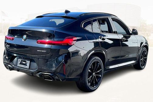 2022 BMW X4 xDrive30i
