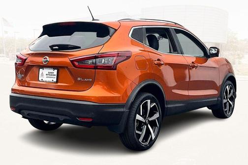 2022 Nissan Rogue Sport SL