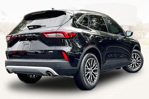 Agate Black Metallic 2025 Ford Escape PHEV SE