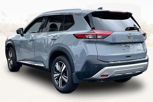 Boulder Gray Pearl 2023 Nissan Rogue Platinum