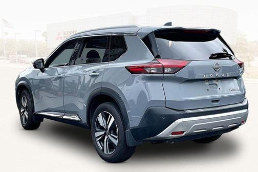 Boulder Gray Pearl 2023 Nissan Rogue Platinum