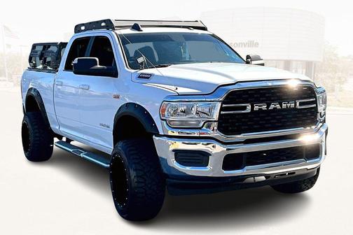 2022 RAM 2500 Big Horn Crew Cab 4x4 6'4' Box