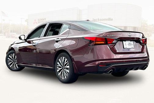 Garnet Pearl Metallic 2024 Nissan Altima 2.5 SV