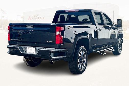 2022 Chevrolet Silverado 2500 Custom
